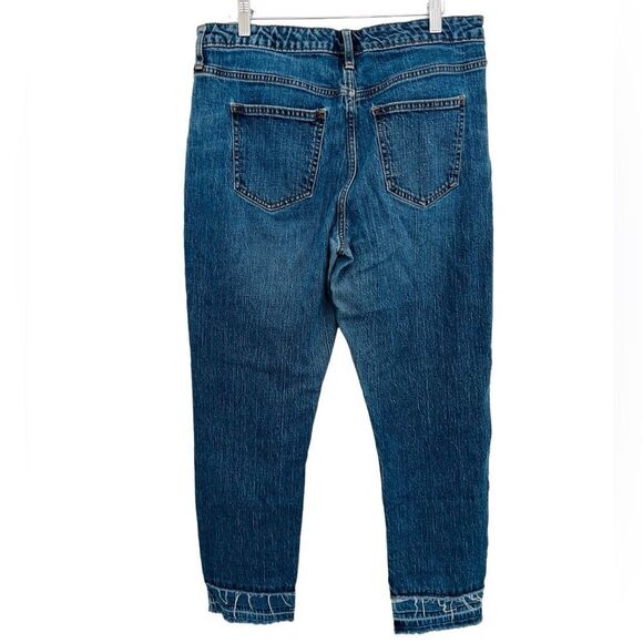 Universal Thread mid-rise Boyfriend jeans, raw edge hem, size 12/31. M - Picture 4 of 8